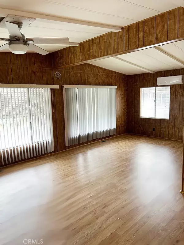 Anaheim, CA 92801,1919 W Coronet West #55