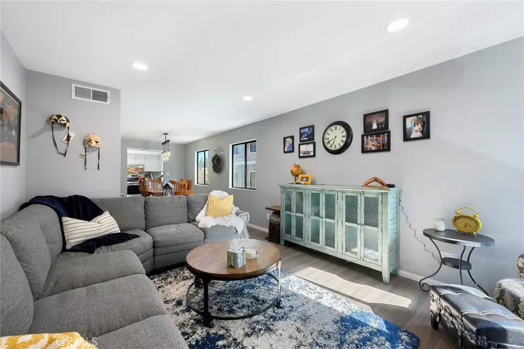 La Habra, CA 90631,212 W Olive Avenue #C