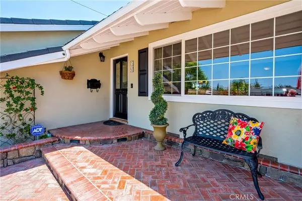 Anaheim, CA 92804,725 S Oakwilde Drive