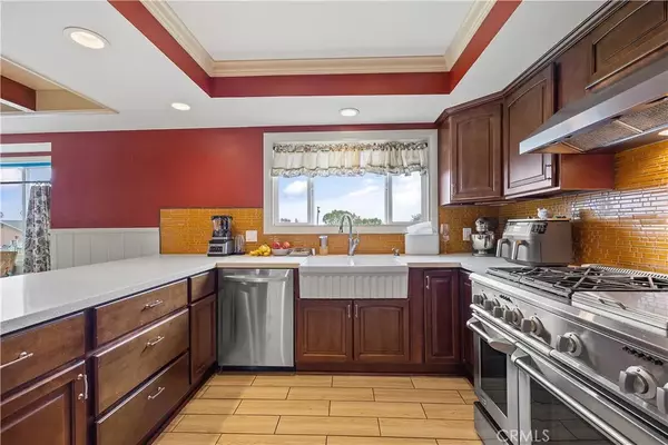 La Habra, CA 90631,221 View Drive