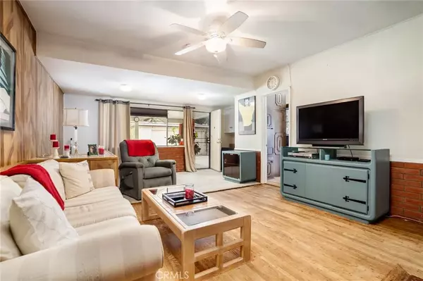 Valley Village, CA 91601,11543 Addison Street