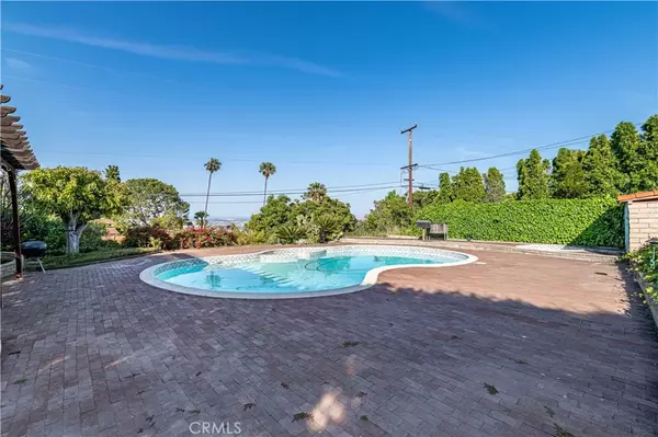 Rancho Palos Verdes, CA 90275,4108 Miraleste Drive