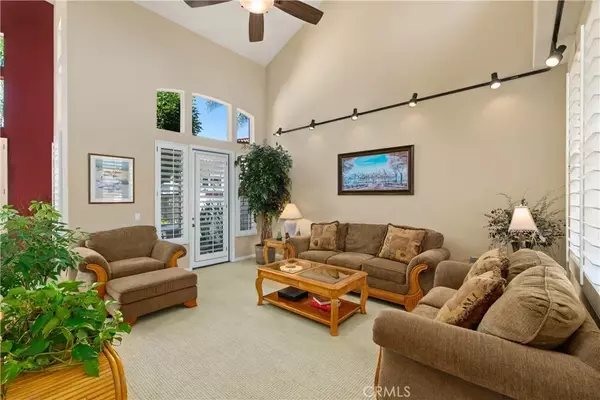 Tustin, CA 92782,2533 Aquasanta