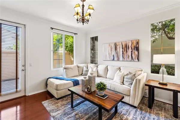 102 Duet, Irvine, CA 92603