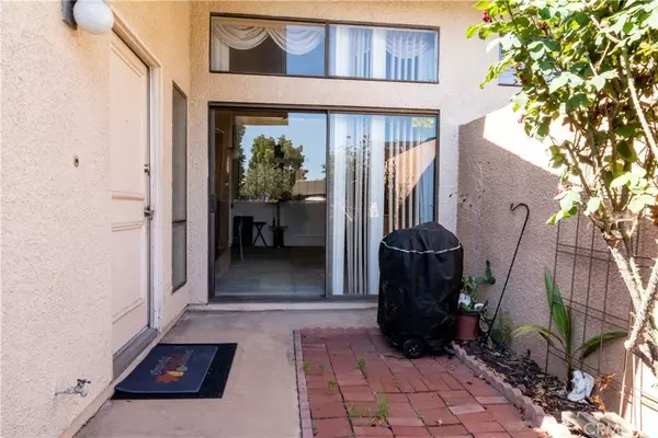 Fullerton, CA 92831,2946 Pembroke Court