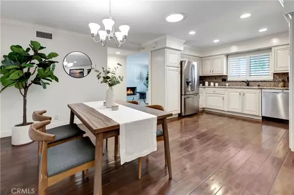 Orange, CA 92867,1106 E Vanowen Avenue
