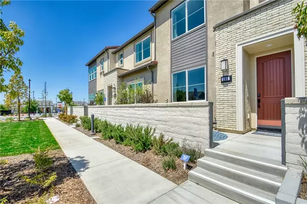 3691 E. Moonlight #75, Ontario, CA 91761