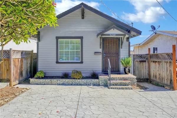 3240 S Kerckhoff Avenue, San Pedro, CA 90731