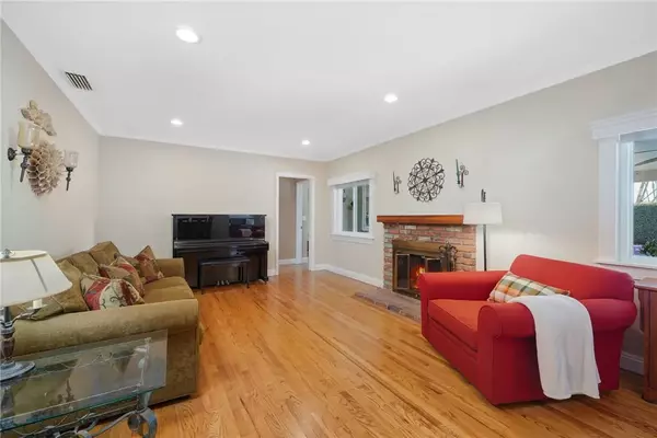 Duarte, CA 91010,535 Greenbank Avenue