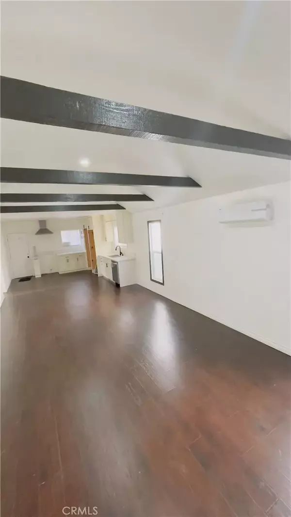 Long Beach, CA 90805,1061 E South Street