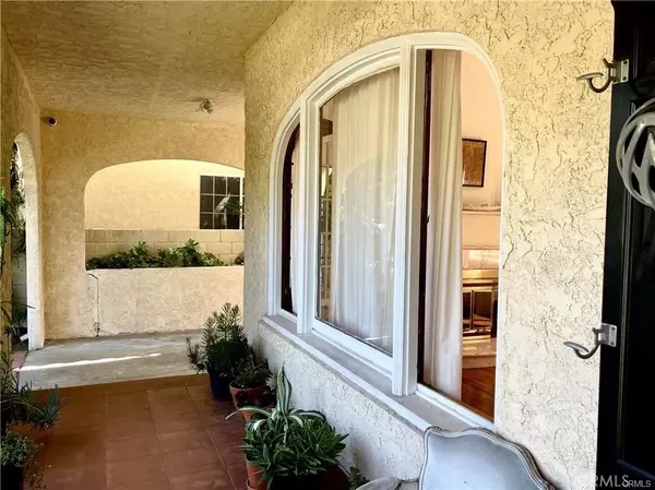 Beverly Hills, CA 90211,225 S Hamel Drive