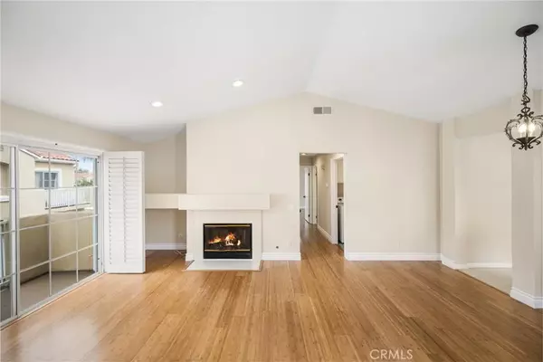 Tustin, CA 92782,2344 Paseo Circulo