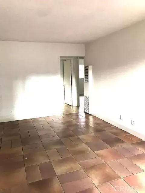 Santa Ana, CA 92707,2529 S Rosewood Avenue