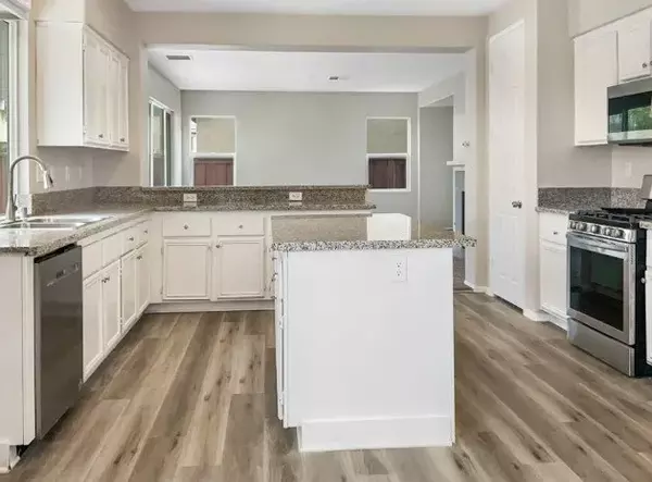 San Jacinto, CA 92582,373 Center Grove Way