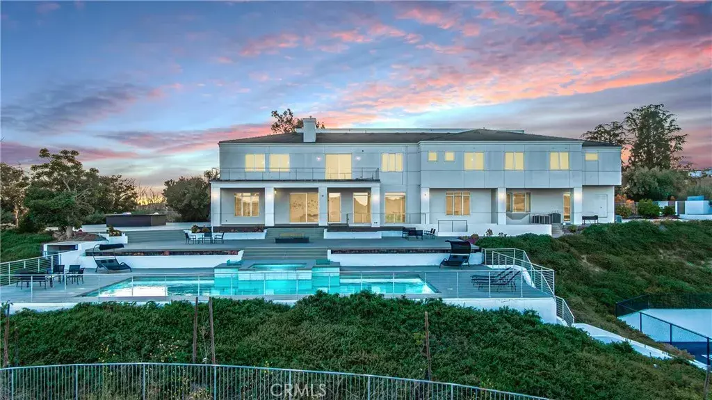Diamond Bar, CA 91765,23980 Falcons View Drive