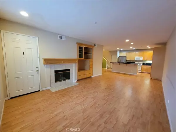 Irvine, CA 92602,26 Leucadia #93