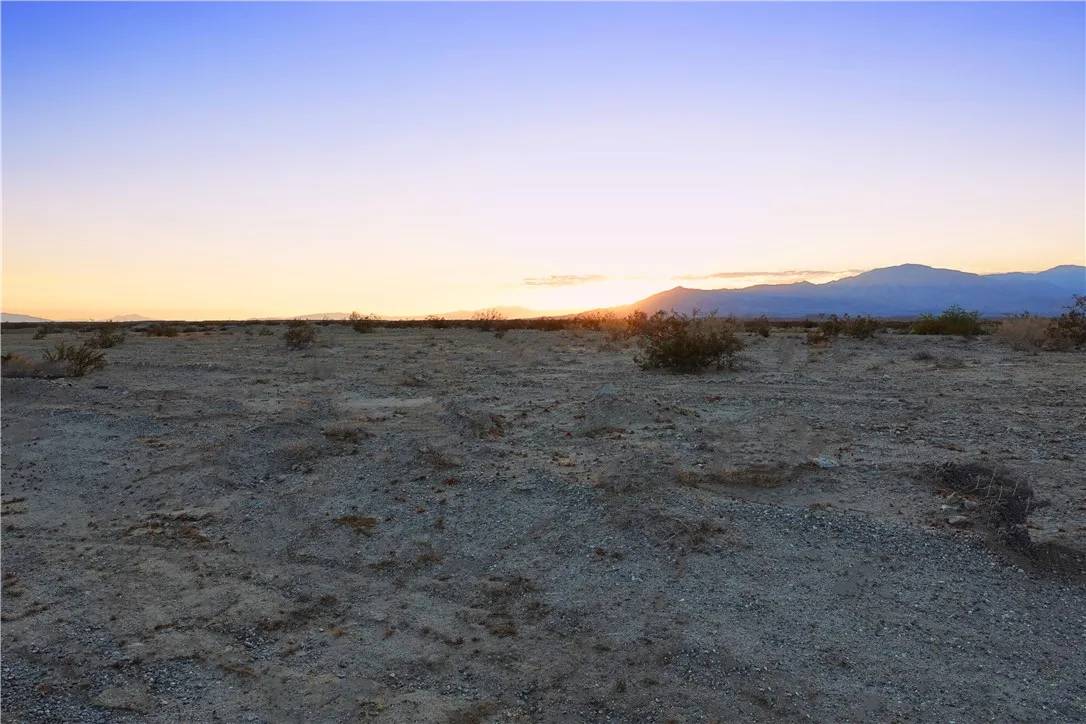 Thermal, CA 92275,1398 Bel Air
