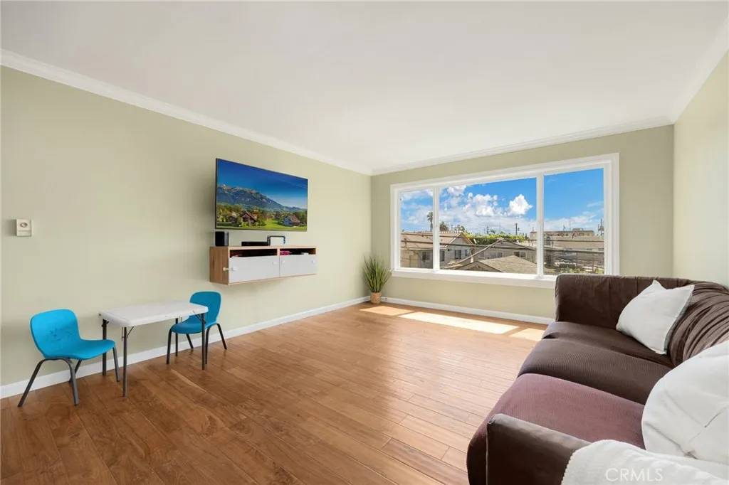 Long Beach, CA 90814,444 Obispo Avenue #204