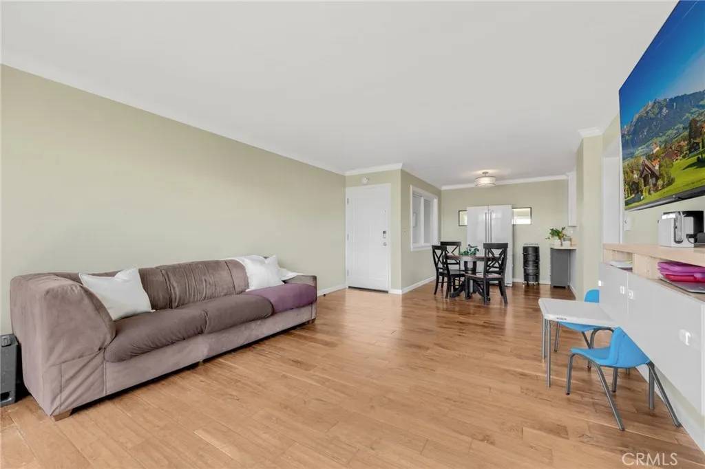 Long Beach, CA 90814,444 Obispo Avenue #204