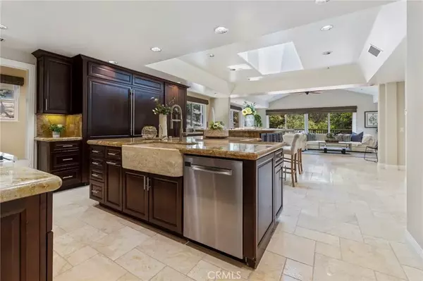 12512 Hinton Way, North Tustin, CA 92705