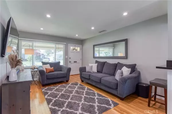 Lakewood, CA 90713,6009 Loomis Street