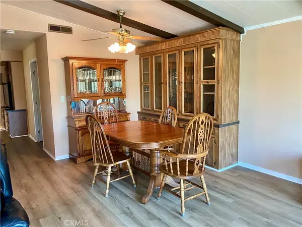 Placentia, CA 92870,320 Lakepark