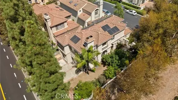 Tustin, CA 92782,10961 Gray Place