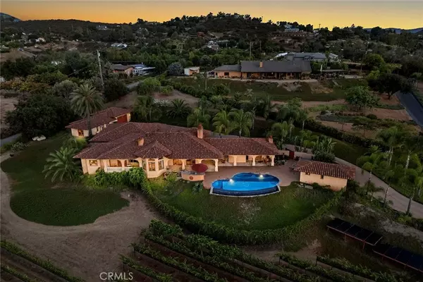 30403 Toronga Way, Valley Center, CA 92082