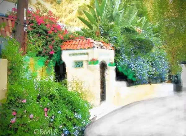 2170 Sunset Plaza Drive, Los Angeles, CA 90069
