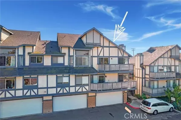 La Habra, CA 90631,543 S Walnut Street #12