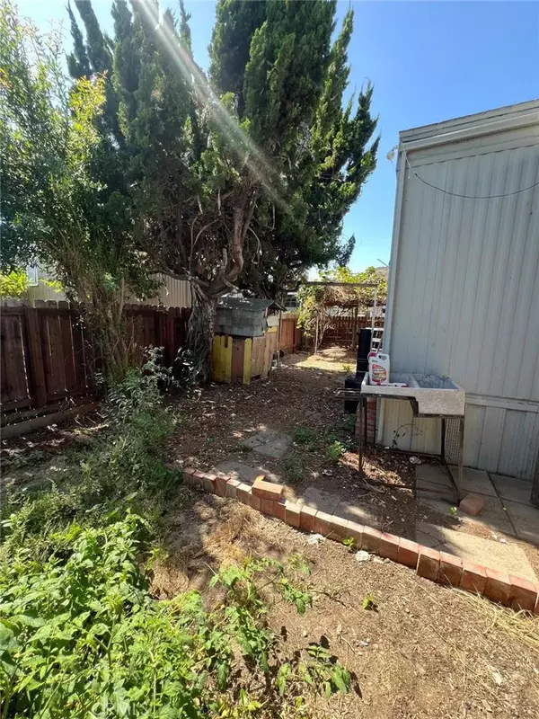 Midway City, CA 92655,8200 Bolsa #42