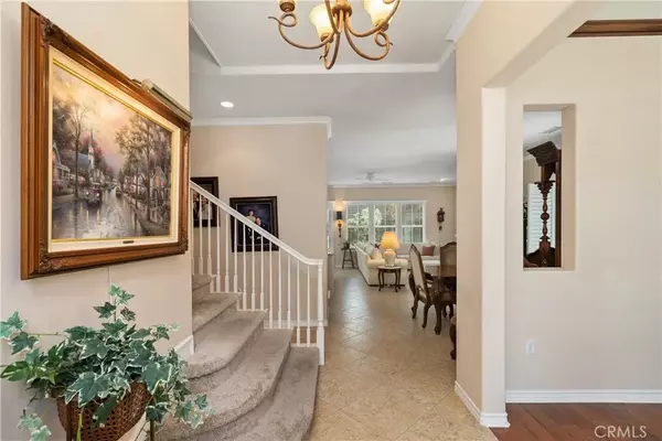 Valencia, CA 91354,23706 Cottonwood Court