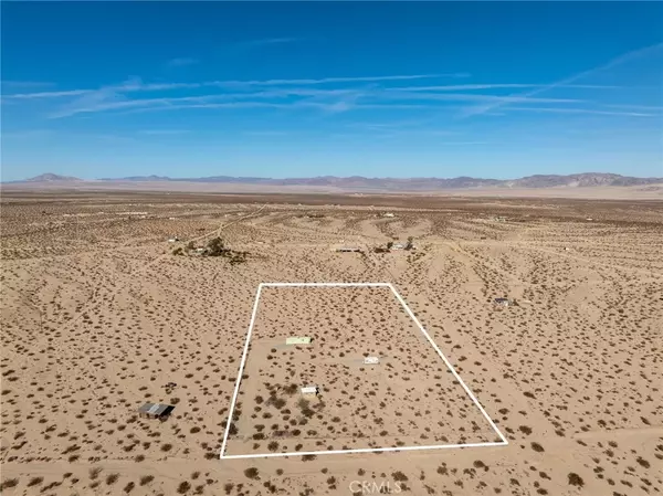 29 Palms, CA 92277,67970 Pioneer Trl Trail