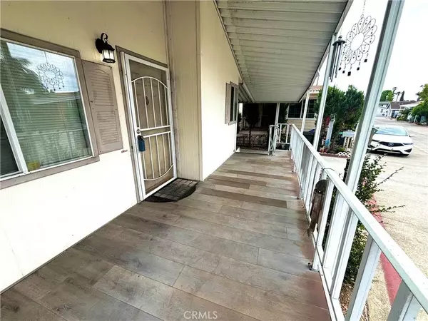 Tustin, CA 92780,123 S Colombo #78