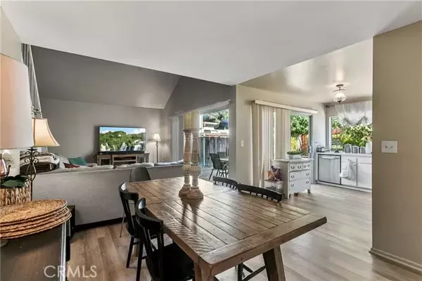 Tustin, CA 92780,1671 Heather Avenue