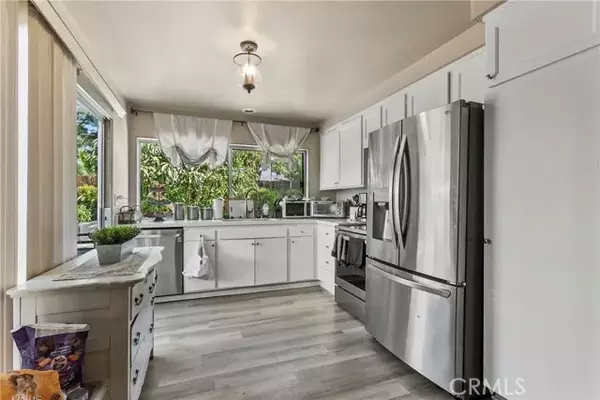 Tustin, CA 92780,1671 Heather Avenue