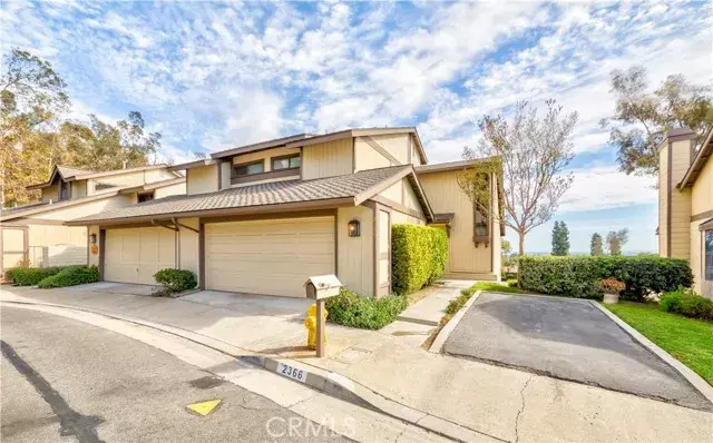 Fullerton, CA 92833,2366 Applewood Circle #47