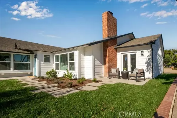 Los Alamitos, CA 90720,3181 Bostonian Drive