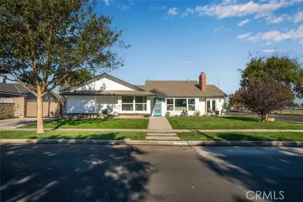 Los Alamitos, CA 90720,3181 Bostonian Drive