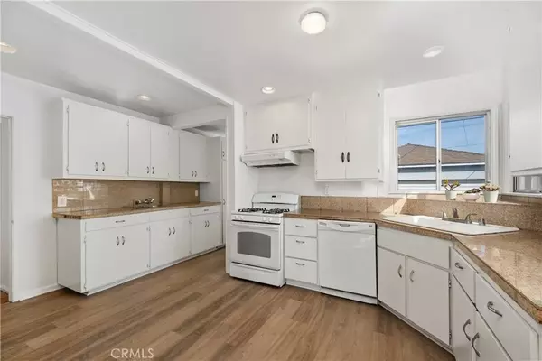 Lakewood, CA 90713,6107 turnergrove Drive