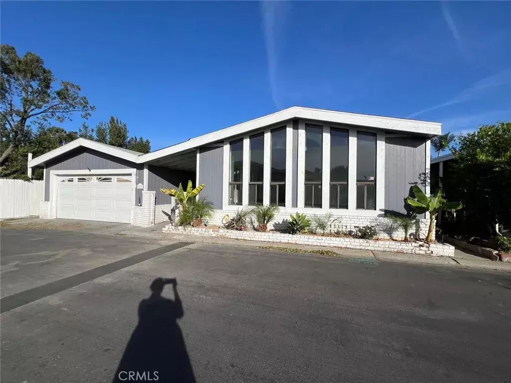 Anaheim, CA 92806,320 N Park Vista #177