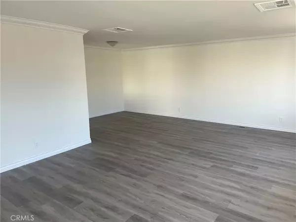 Huntington Beach, CA 92648,20701 Beach #142