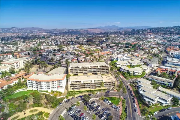 San Clemente, CA 92672,405 Avenida Granada #405