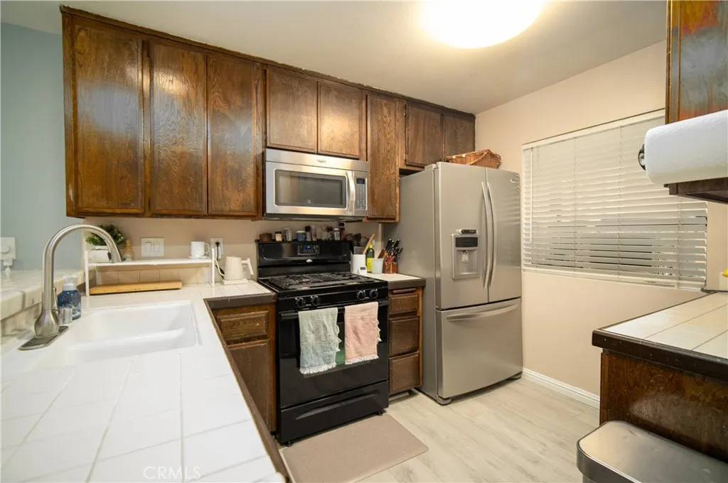 Lakewood, CA 90715,12750 Centralia Street #96