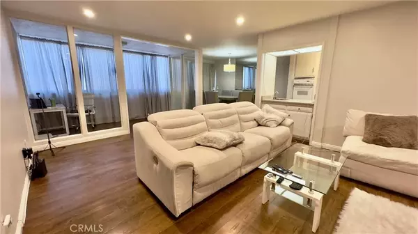 Encino, CA 91316,5339 Newcastle Avenue #109
