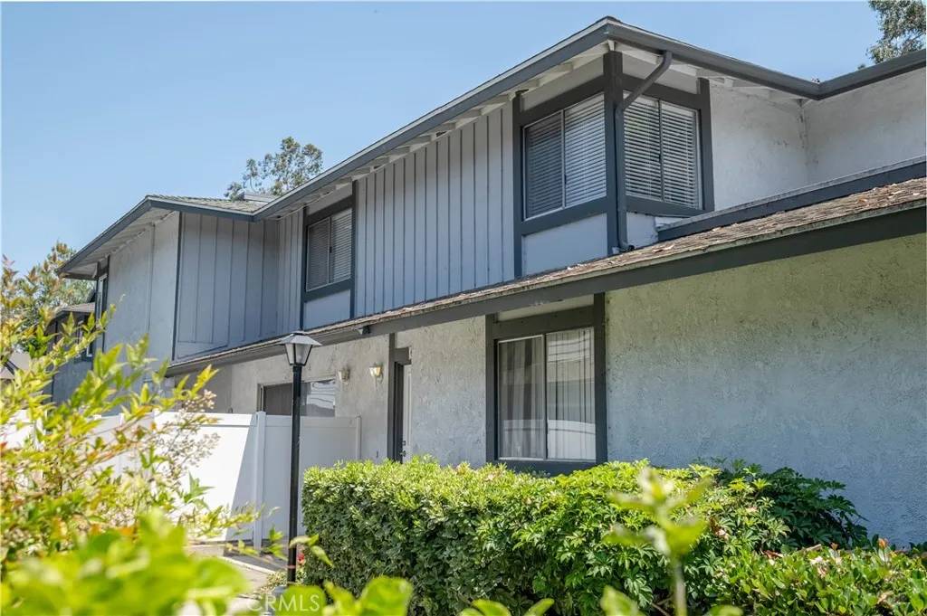 Yorba Linda, CA 92886,6473 Horse Shoe Lane #6