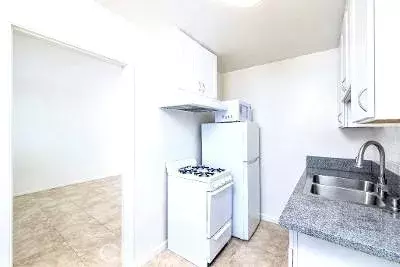 Seal Beach, CA 90740,1403 Ocean Avenue