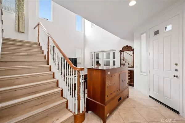 Signal Hill, CA 90755,2304 Promontory Drive