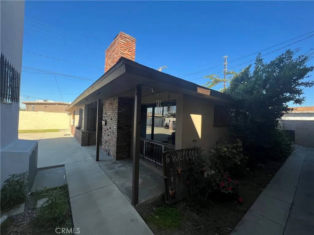 Long Beach, CA 90805,1921 E Washington Street