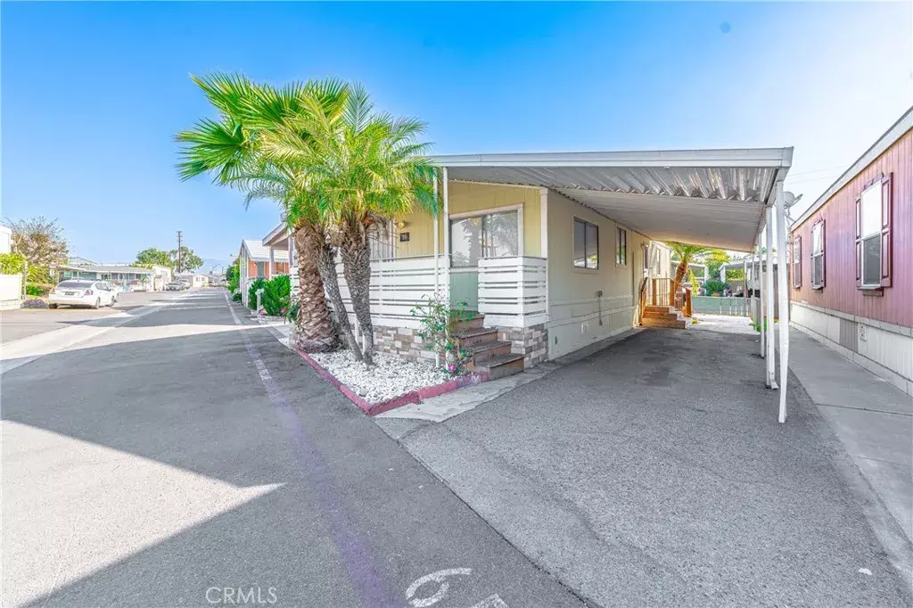 West Covina, CA 91790,2131 W San Bernardino #65